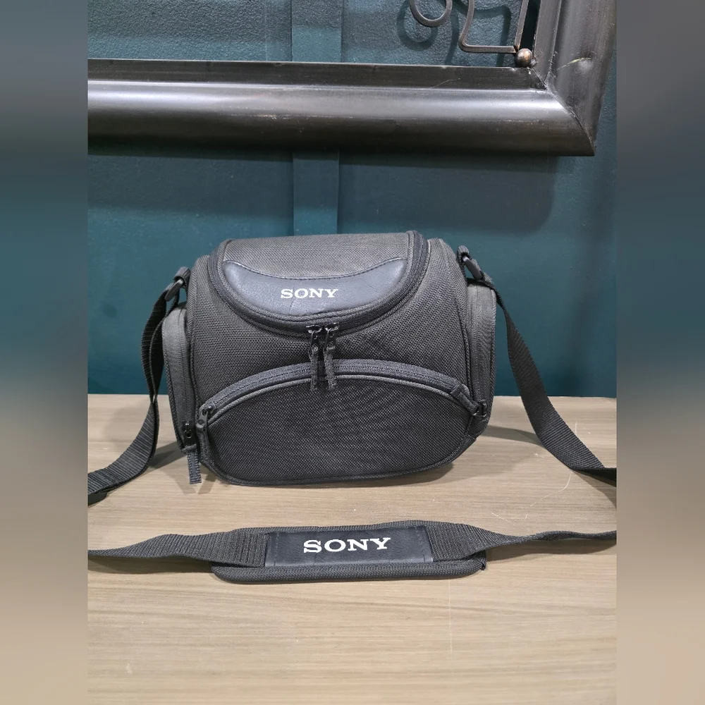 Sony LCS-CSH Soft Carrying Case Camcorders Camera 9x8
